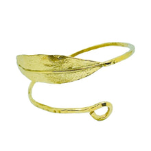Carica l&#39;immagine nel visualizzatore di Gallery, Bracciale foglia Ulivo - Leaf Bracelet
