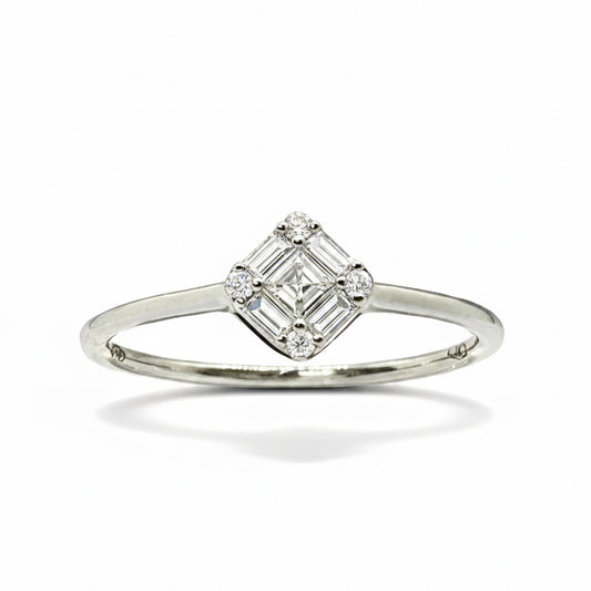 Anello in oro bianco 18k con diamanti naturali