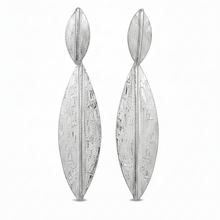 Carica l'immagine nel visualizzatore di Gallery, Orecchini foglia Ulivo - Leaf Earrings Small

