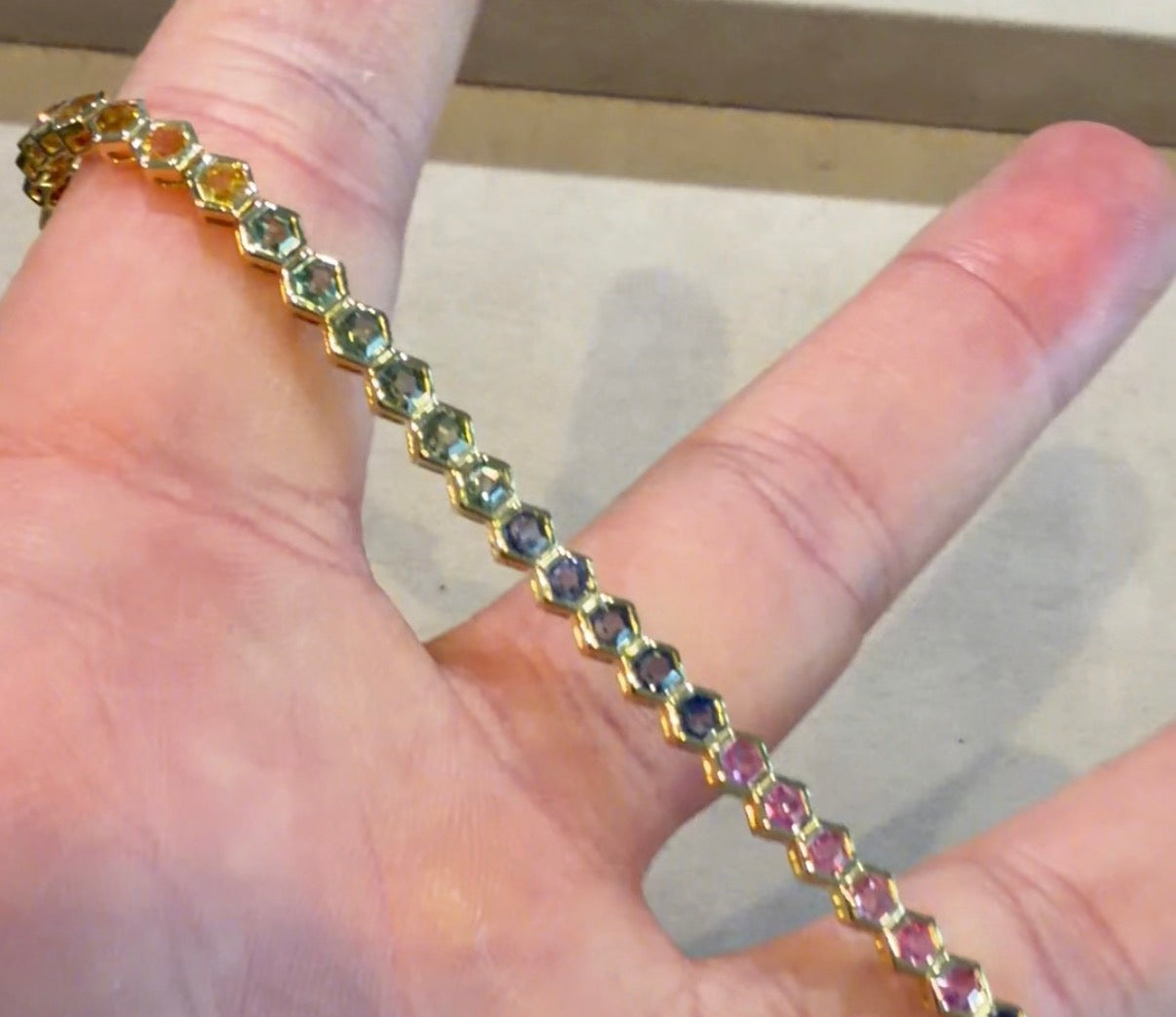 Bracciale Tennis 18k rainbow zaffiri naturali
