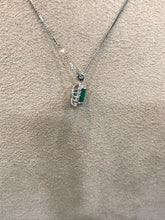 Carica l&#39;immagine nel visualizzatore di Gallery, pendente oro 18 kt Con Smeraldo E Diamanti
