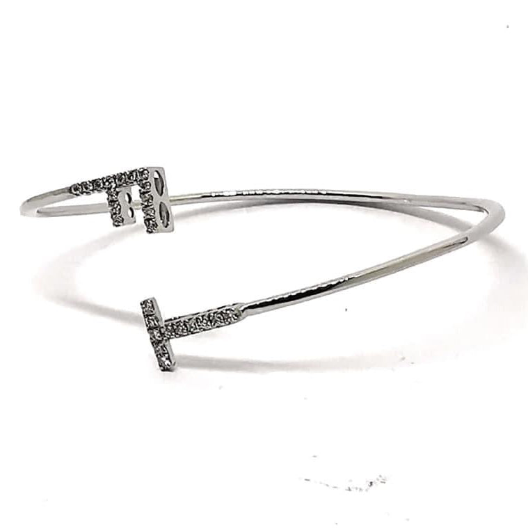 Armband aus Weißgold mit Initialen